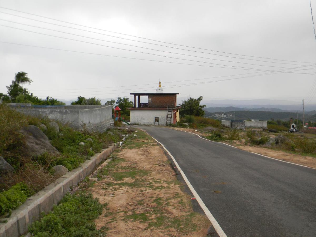 Hillock By In Vogue Vila Dharamshala Exterior foto