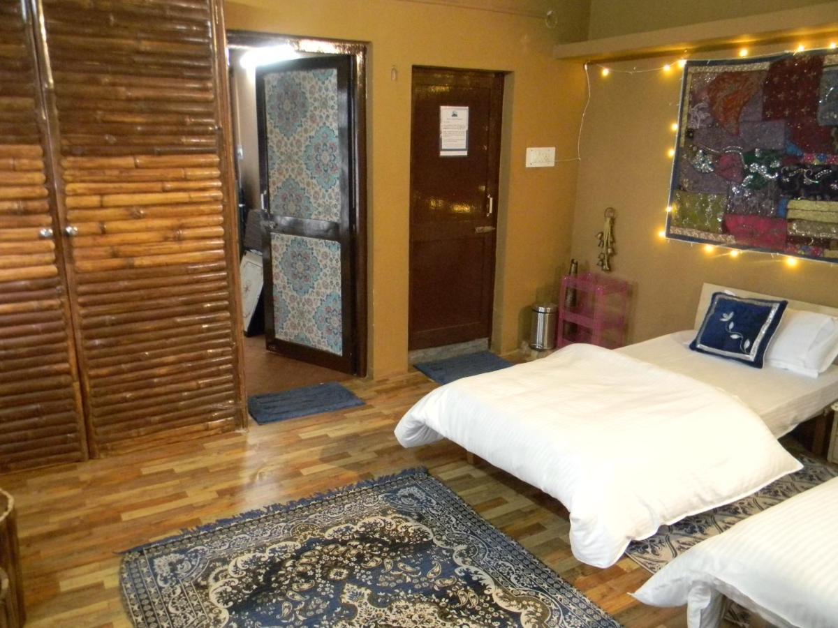 Hillock By In Vogue Vila Dharamshala Exterior foto